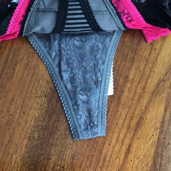 Sold - Betsy Johnson 5 Pack Mixed Fabric Panties - X-Large - Picture 10 of 16